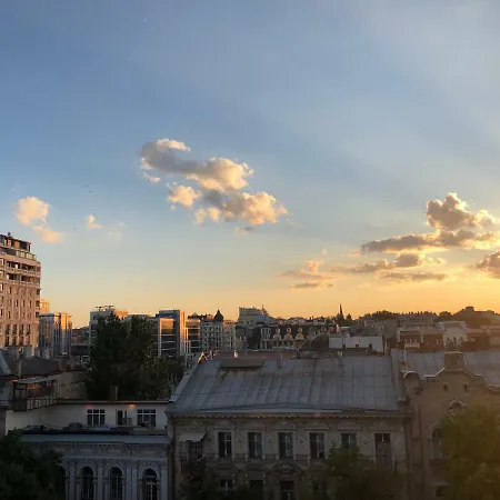 Апартаменти Marazlievskaya 10/1